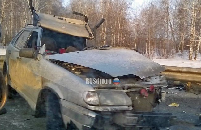 Водитель «Лады» погиб в ДТП с двумя грузовиками под Новосибирском