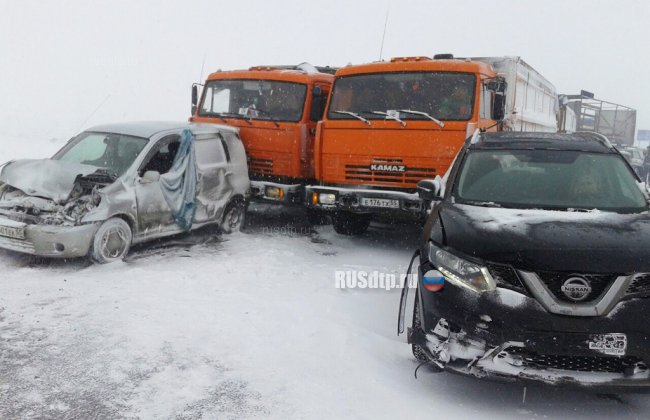 17 автомобилей столкнулись на трассе Челябинск &#8212; Новосибирск