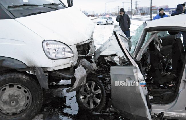 Два человека погибли в утреннем ДТП в Барнауле