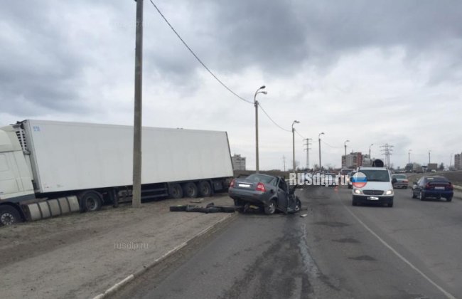 75-летний водитель «Приоры» погиб в ДТП под Камышином