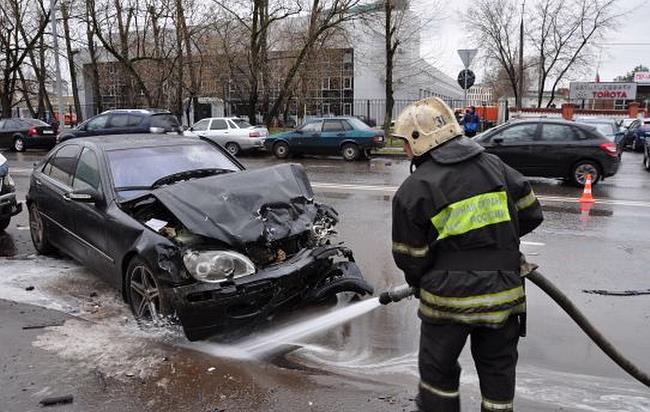 Два человека пострадали в крупном ДТП на Головинском шоссе в Москве