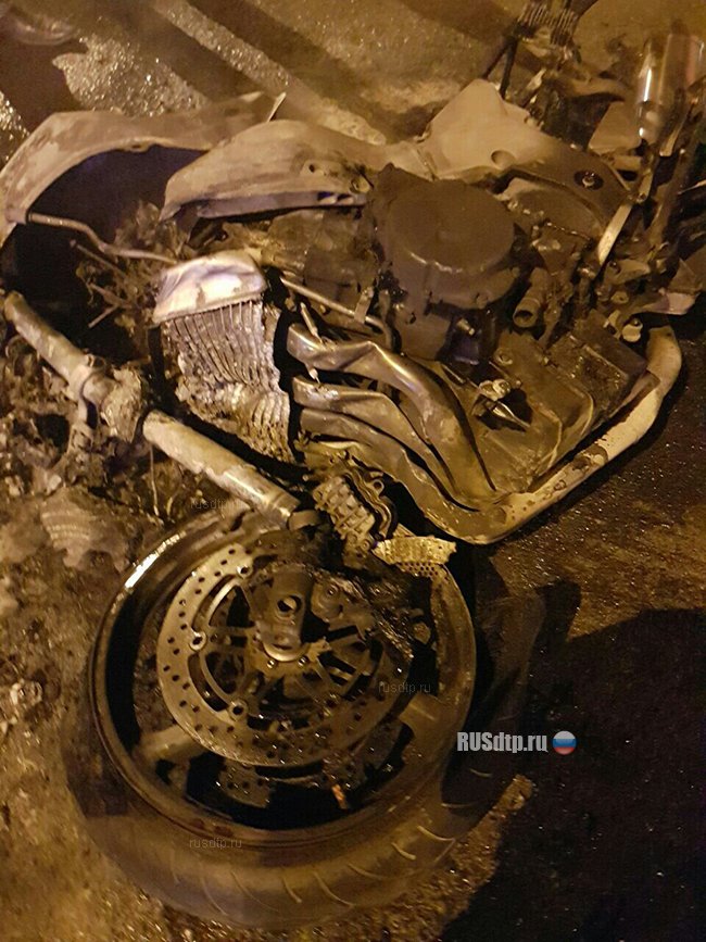 Байкер и его подруга разбились на мотоцикле в Волжском