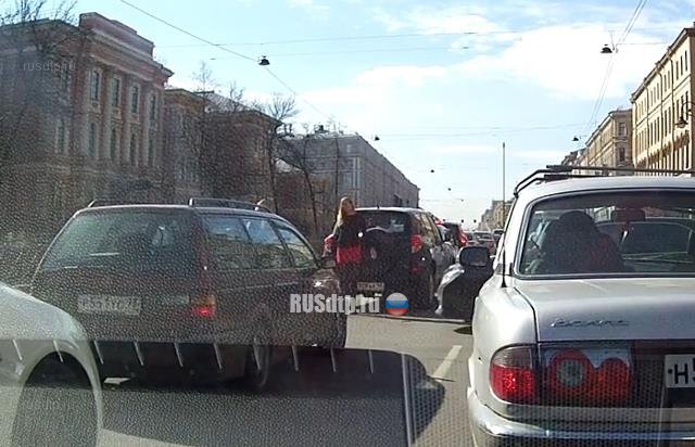 У разбитого корыта