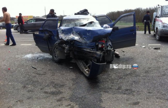 Один человек погиб и четверо пострадали в ДТП со скорой на Ставрополье
