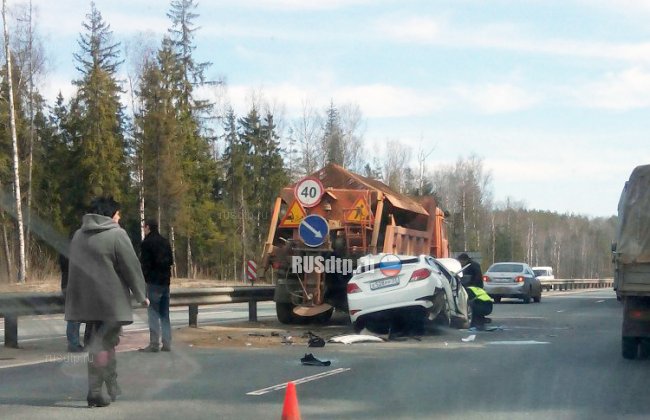 Один человек погиб в ДТП с автомобилем дорожных служб во Владимирской области