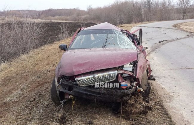 Отец семейства погиб в опрокинувшейся машине в Татарстане