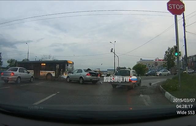 ВИДЕО: водитель автобуса устроил массовое ДТП в Солнечногорске