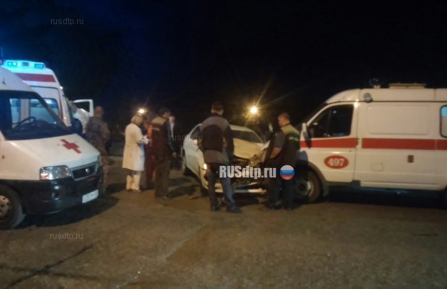 В Омске пьяная женщина за рулем иномарки врезалась в скорую