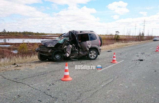 Один человек погиб в лобовом столкновении автомобилей под Нижневартовском