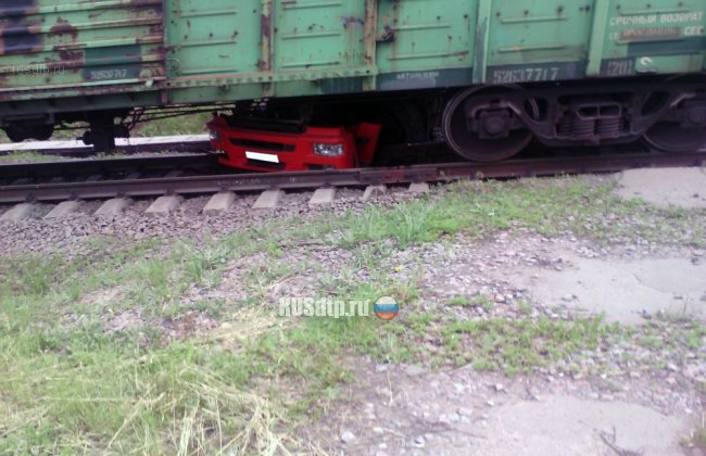 Столкновение поезда и «КАМАЗа» в Воронежской области