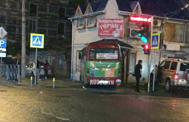 Восемь человек пострадали в ДТП с автобусом в Краснодаре