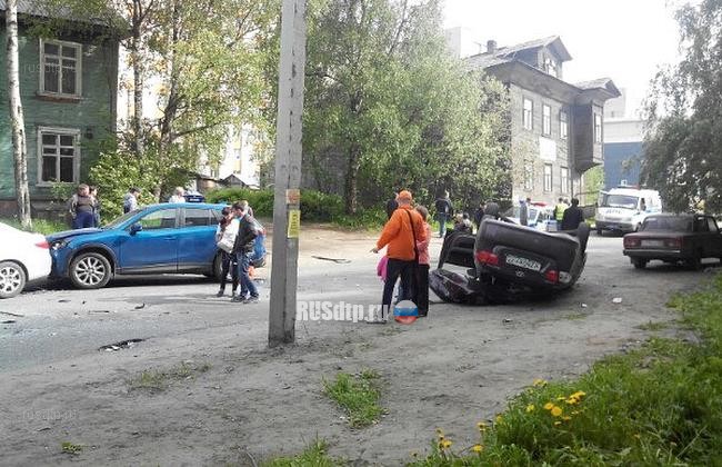 Пять автомобилей столкнулись в Архангельске