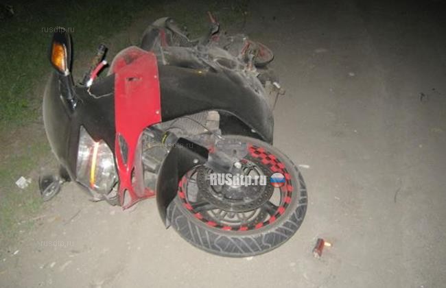 Девушка погибла при столкновении мотоцикла со столбом в Тольятти