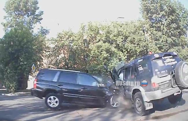 Массовое ДТП произошло на улице Розы Люксембург в Иркутске
