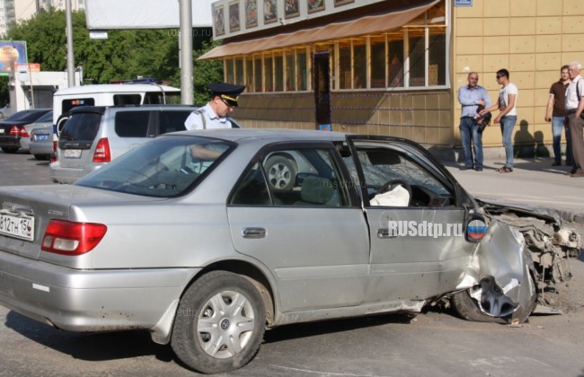 В Новосибирске пьяный водитель сбил четырех человек на тротуаре