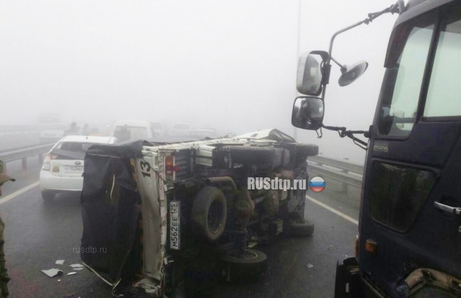 Более 40 автомобилей столкнулись из-за тумана в Приморье