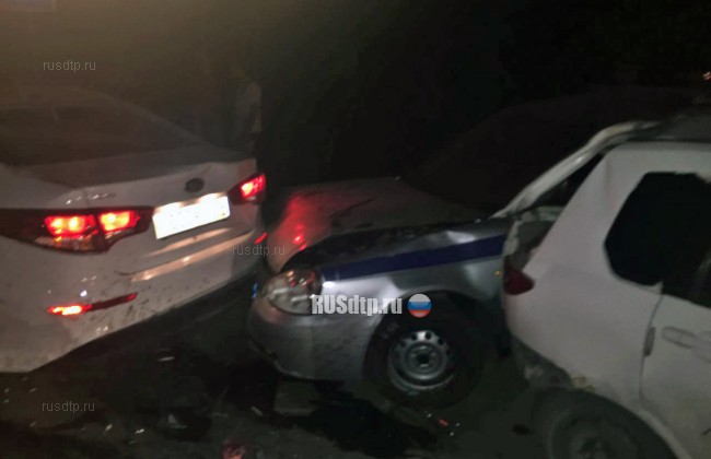 В Новосибирске пьяный водитель «Газели» устроил массовое ДТП и сбил инспектора ДПС