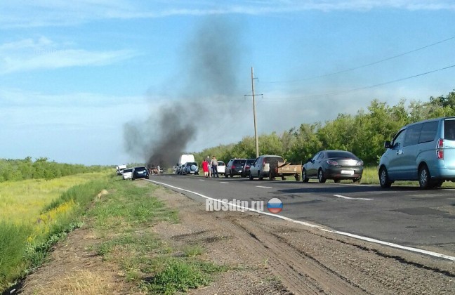 Пять человек погибли в крупном ДТП в Оренбургской области