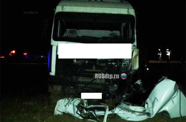 Два человека погибли при столкновении трех грузовиков на Ставрополье