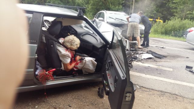 Два человека погибли в ДТП на Пятницком шоссе