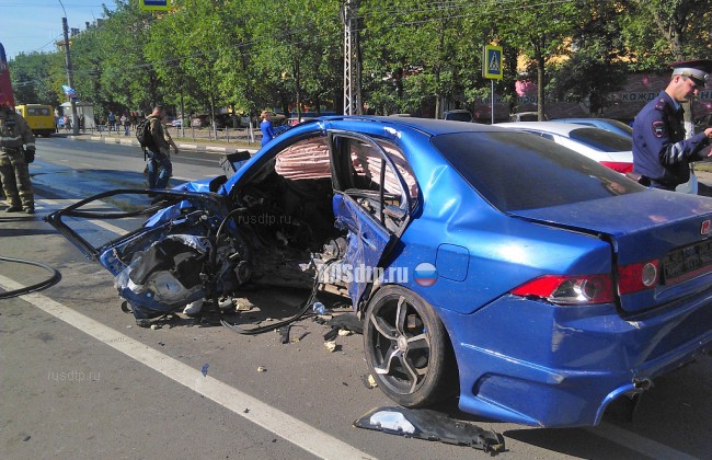 ВИДЕО: пьяный водитель устроил серьезное ДТП в Иванове
