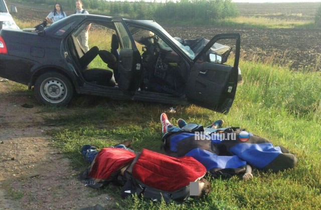 Три молодых человека погибли при столкновении двух \&#187;Приор\&#187; в Татарстане