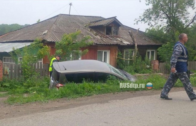 В Томской области пенсионерка насмерть сбила маму с ребенком