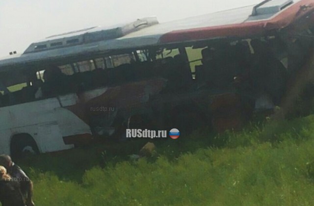 Шесть человек, в том числе трое челябинцев, погибли в ДТП с автобусом в Казахстане