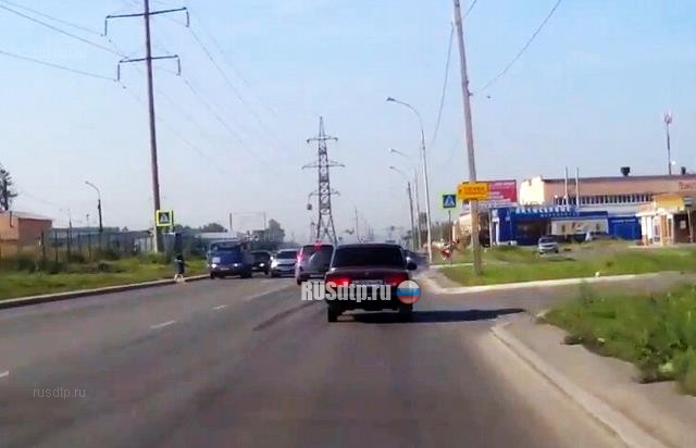 В Екатеринбурге водитель на «Subaru Impreza» совершил наезд на двух пешеходов