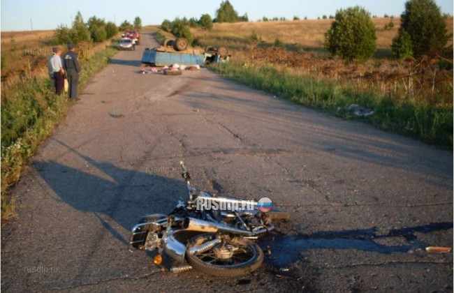 В Кировской области погиб водитель мопеда