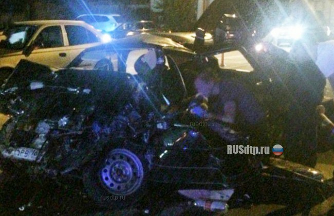 В Ростове-на-Дону при столкновении маршрутки и легкового автомобиля погиб человек