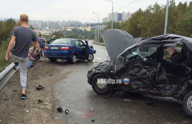 В Мурманске в ДТП погиб таксист