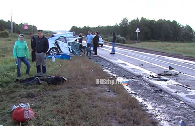 Мужчина и ребенок погибли в утреннем ДТП под Тюменью