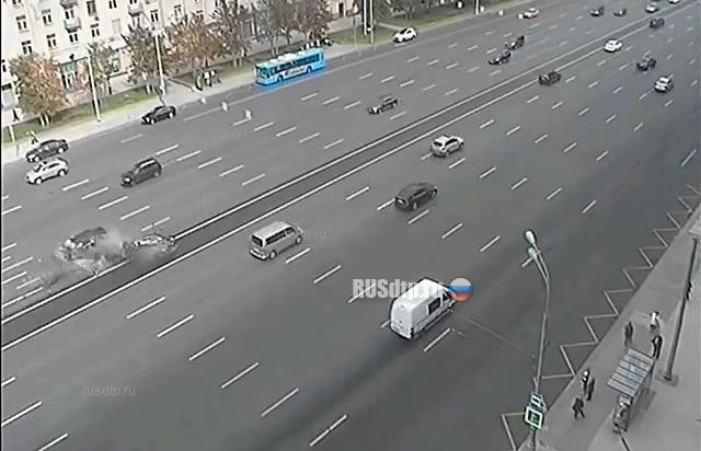 Водитель управделами президента России погиб в ДТП на Кутузовском. Видео
