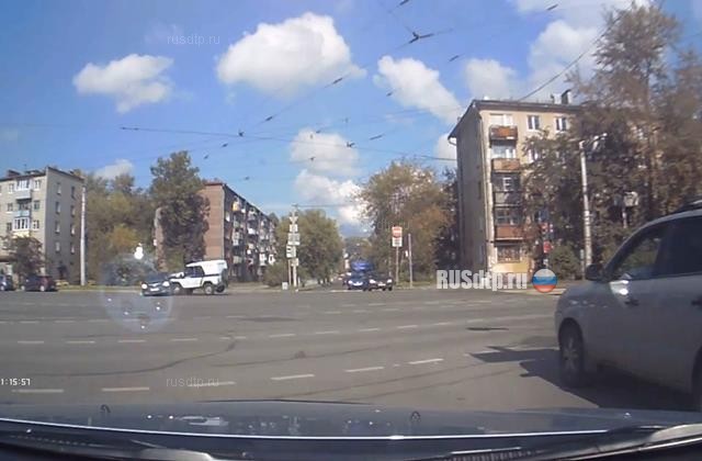 В Череповце в ДТП с автомобилем полиции пострадал 6-летний ребенок
