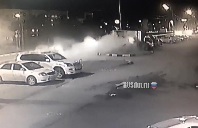 В Южно-Сахалинске в результате ДТП \»Тойота\» оказалась в кузове грузовика