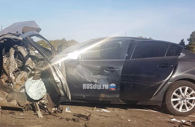 В Алтайском крае в результате ДТП одну из машин разорвало на части. Погибли женщина и ребенок