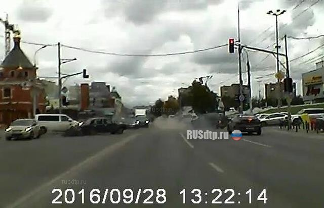 ВИДЕО: пять автомобилей столкнулись на Московском шоссе в Рязани