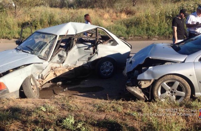 Невнимательность водителя привела к гибели женщины в Волгограде