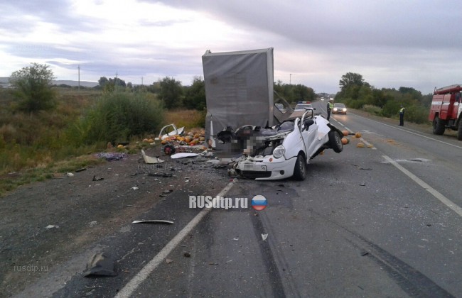 В Оренбургской области в ДТП с тремя автомобилями погибли 4 человека