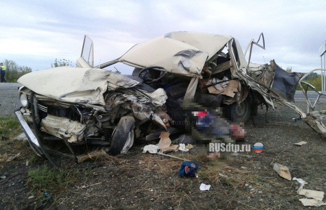 В Оренбургской области в ДТП с тремя автомобилями погибли 4 человека