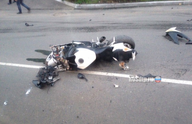В Чите женщина на BMW сбила троих мотоциклистов и скрылась
