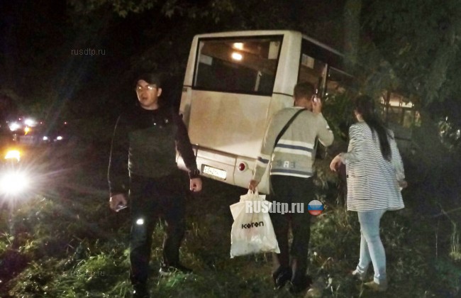 В Ростове-на-Дону в ДТП с маршруткой погиб человек и 10 пострадали