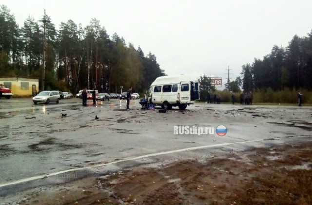 Пассажирка маршрутки погибла в ДТП с грузовиком под Брянском