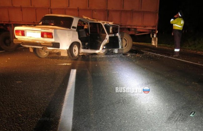 В Белгородской области в ДТП погибли водитель и пассажирка «Жигулей»