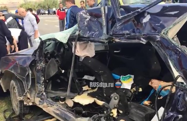 В Дагестане в крупном ДТП погибли 7 человек и 17 пострадали