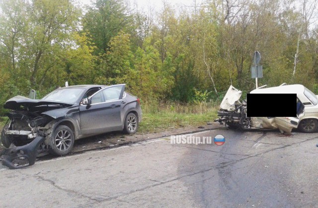 В Тульской области при столкновении BMW и «Жигулей» погибли три человека