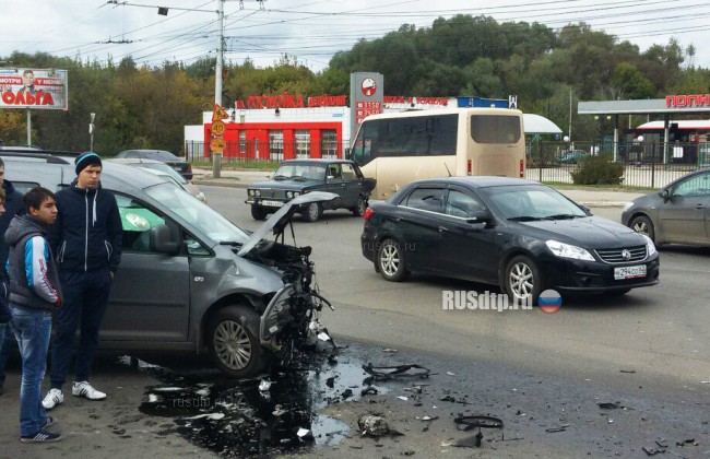 ВИДЕО: пять автомобилей столкнулись на Московском шоссе в Рязани