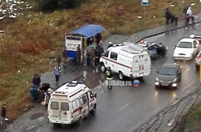 В Омске водитель сбил мать с тремя детьми и скрылся с места ДТП