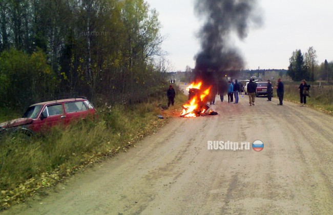 В Томской области в результате ДТП сгорел мотоцикл